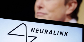 Imagem principal do artigo Neuralink faz 2º implante cerebral em humano, diz Elon Musk